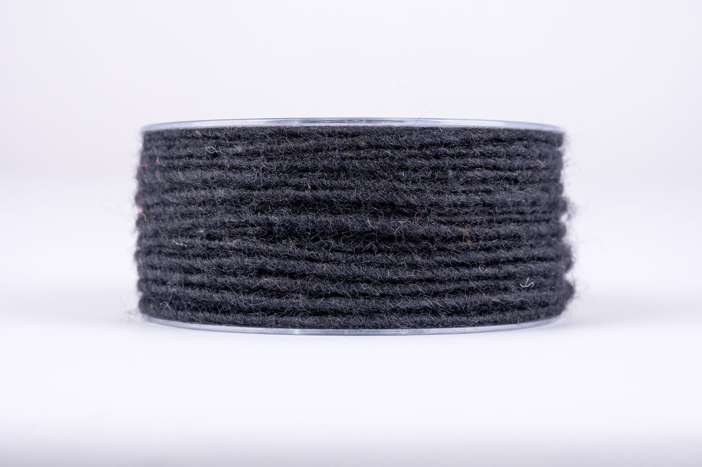 10 meters felt string - color black